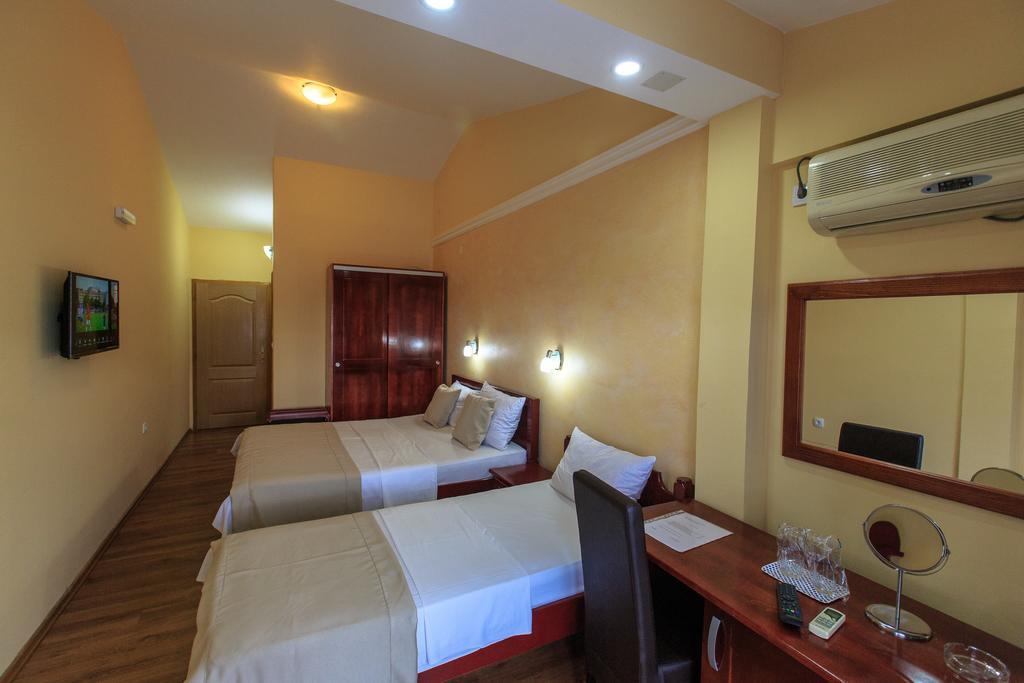 Sirena Marta Hotel Sutomore Kültér fotó